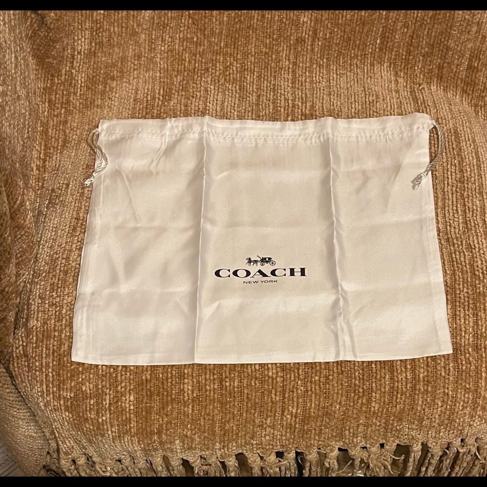 NEW Medium COACH AUTHENTIC DUST BAG (measured  BELOW the drawstring)